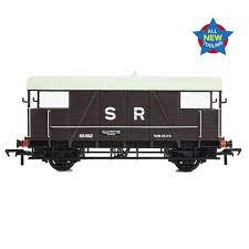 Bachmann Branchline OO 38-916 SE&CR 25T Dance Hall Brake Van SR Brown - Hobbytech Toys