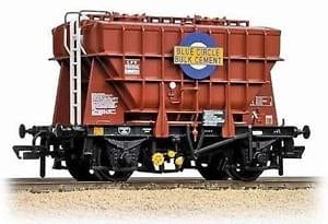Bachmann OO Presflo 22T Cement Wagon Blue Circle Cement Bachmann TRAINS - HO/OO SCALE