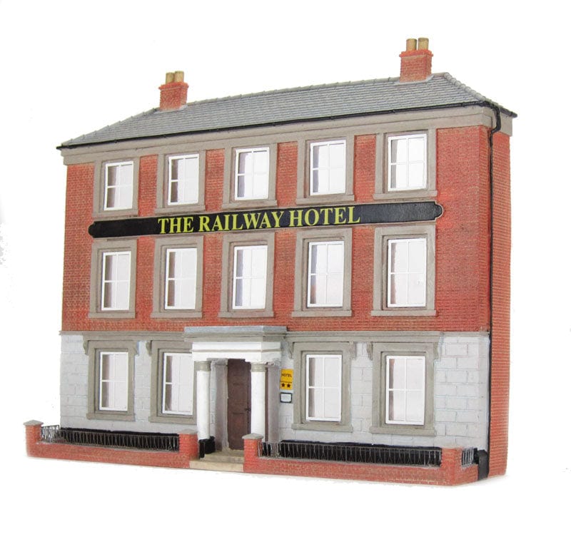 Bachmann Scenecraft 44-214 OO Low Relief Railway Hotel - Hobbytech Toys