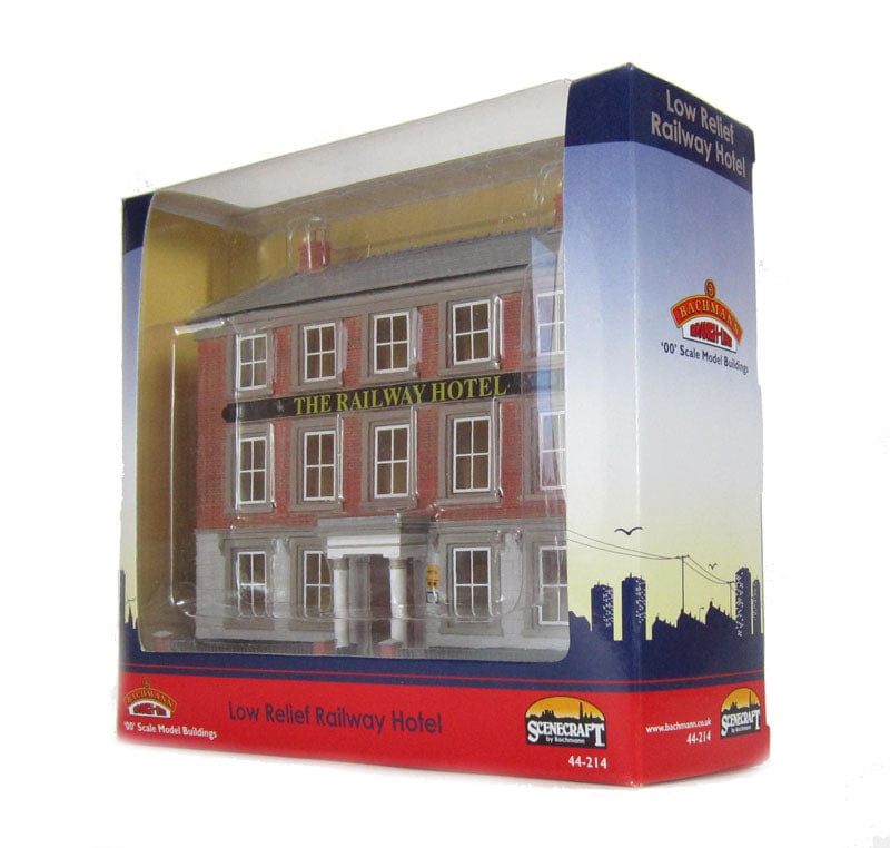 Bachmann Scenecraft 44-214 OO Low Relief Railway Hotel - Hobbytech Toys