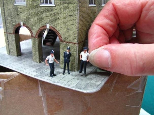 Deluxe Materials AD29 Tacky Wax 28g Deluxe Materials SUPPLIES