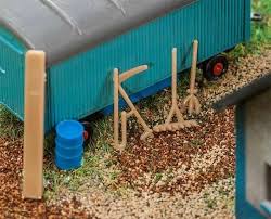 Faller N Scythes, Rakes and Hayforks Faller Gmbh TRAINS - N SCALE