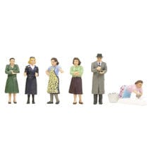 Graham Farish N 379-319 Suburban Street Scene Graham Farish TRAINS - N SCALE