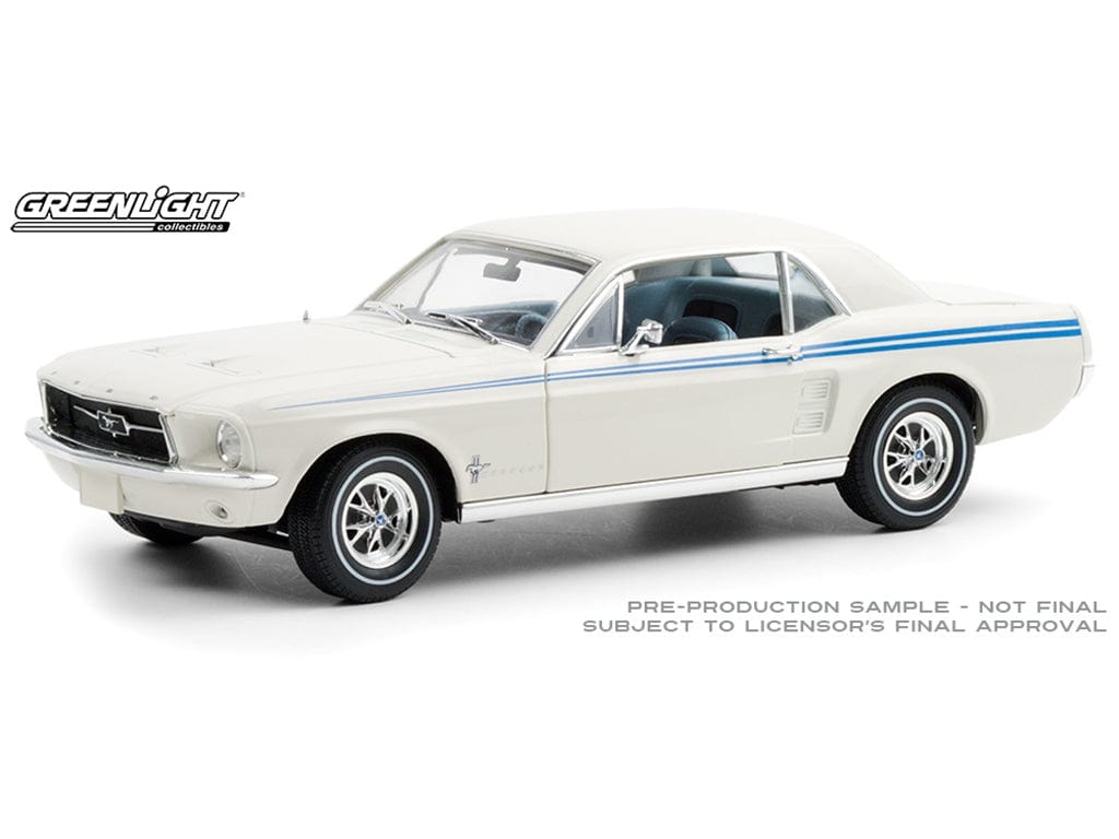 Greenlight 1/18 1967 Ford Mustang Coupe Pacesetter Special White Greenlight DIE-CAST MODELS