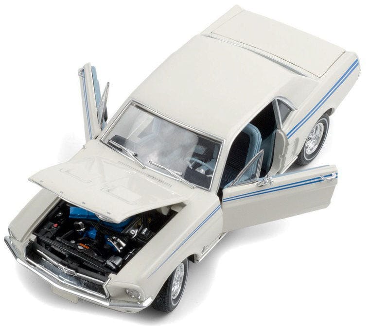 Greenlight 1/18 1967 Ford Mustang Coupe Pacesetter Special White Greenlight DIE-CAST MODELS