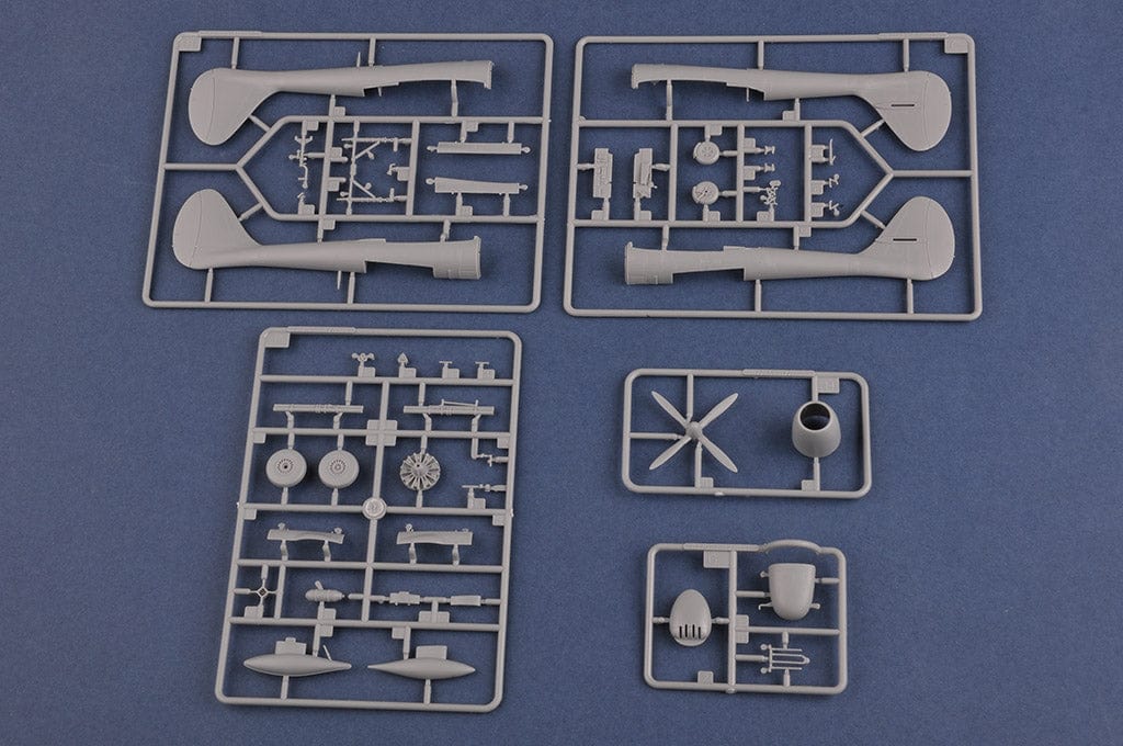 Hobby Boss 1/72 P-61B Black Widow Hobby Boss PLASTIC MODELS