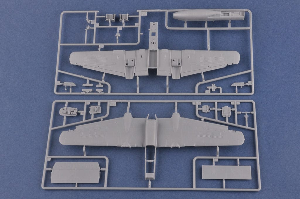 Hobby Boss 1/72 P-61C Black Widow Hobby Boss PLASTIC MODELS