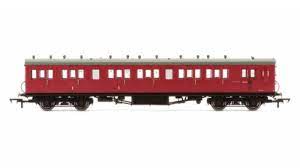 Hornby R4748A BR Ex LSWR Non-Corridor Brake Composite Coach S6405S - Hobbytech Toys