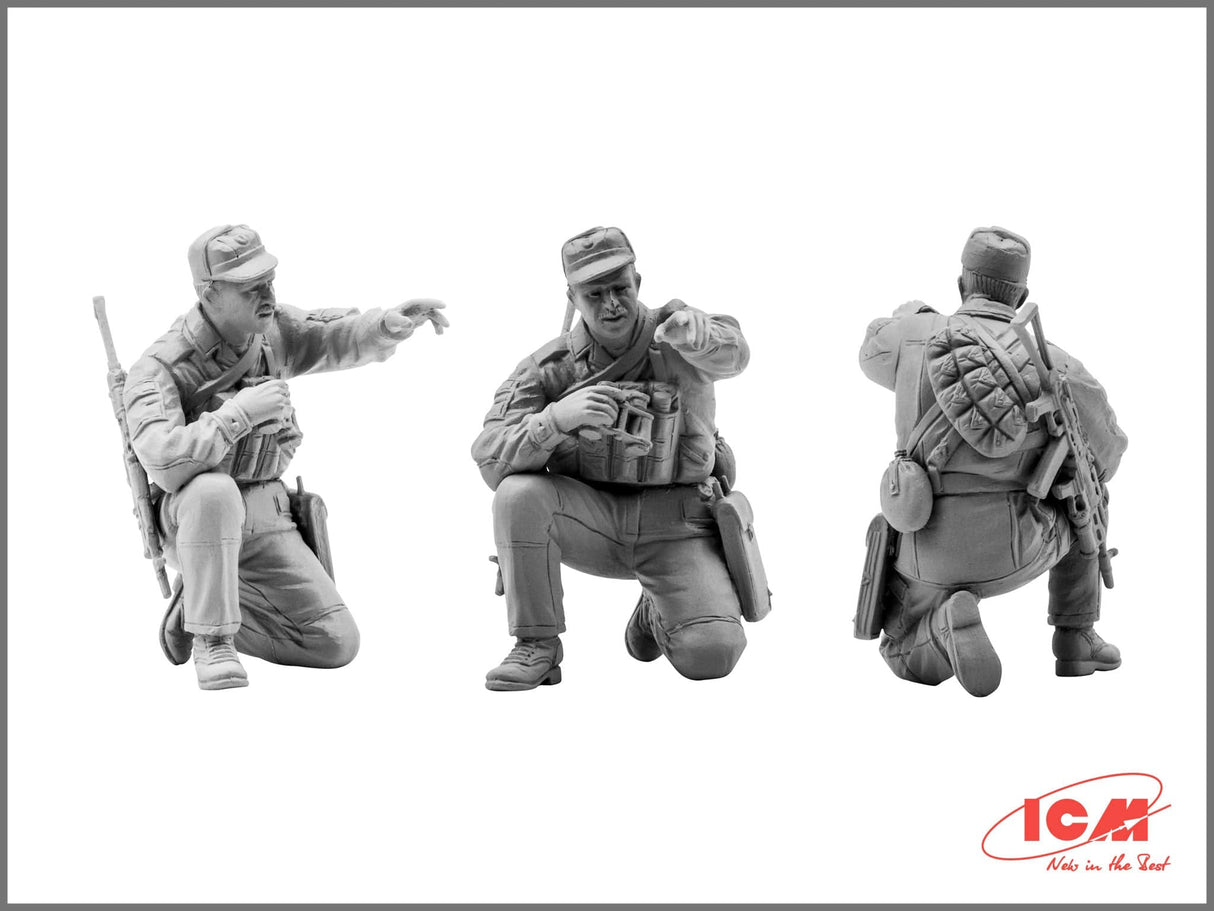 ICM 1/35 Svt. Special Troops (1979-1988) (3) ICM PLASTIC MODELS