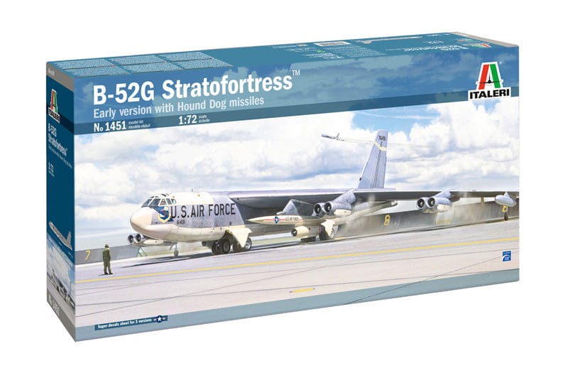 Italeri 1/72 B-52G Stratofortress with Hound Dog Missiles - Hobbytech Toys