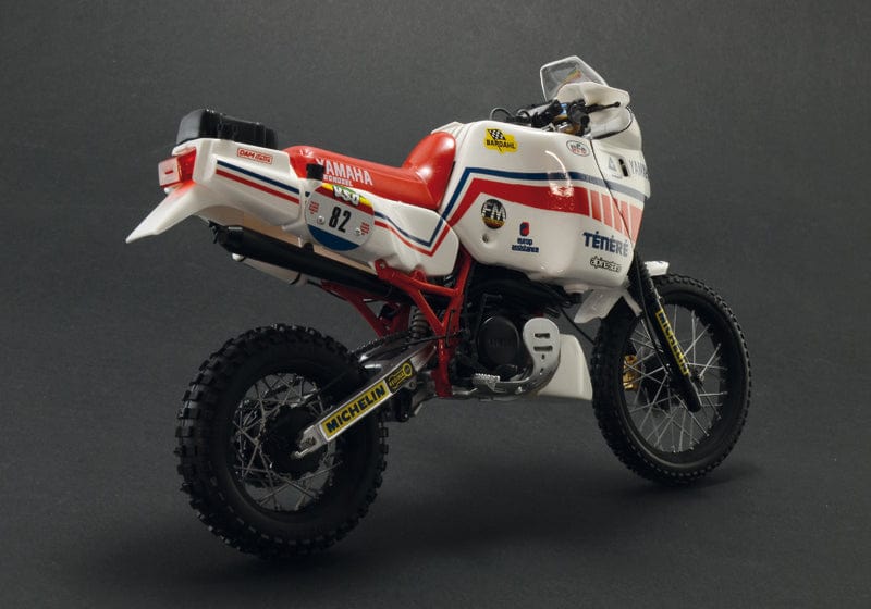 Italeri 1/9 Yamaha Tenere 660CC Paris Dakar 1986 Italeri PLASTIC MODELS