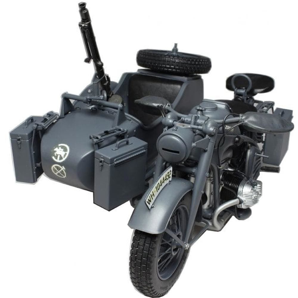 Italeri 1/9 Zundapp KS750 With Sidecar Italeri PLASTIC MODELS