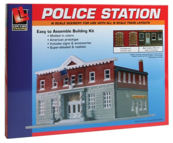 Life-Like 7481 N 5th Precinct Police Station Kit Life-Like TRAINS - N SCALE