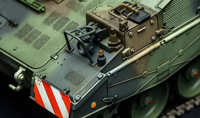 Meng 1/35 German Panzerhaubitze 2000 Self-Propelled Howitzer Plastic Model Kit - Hobbytech Toys