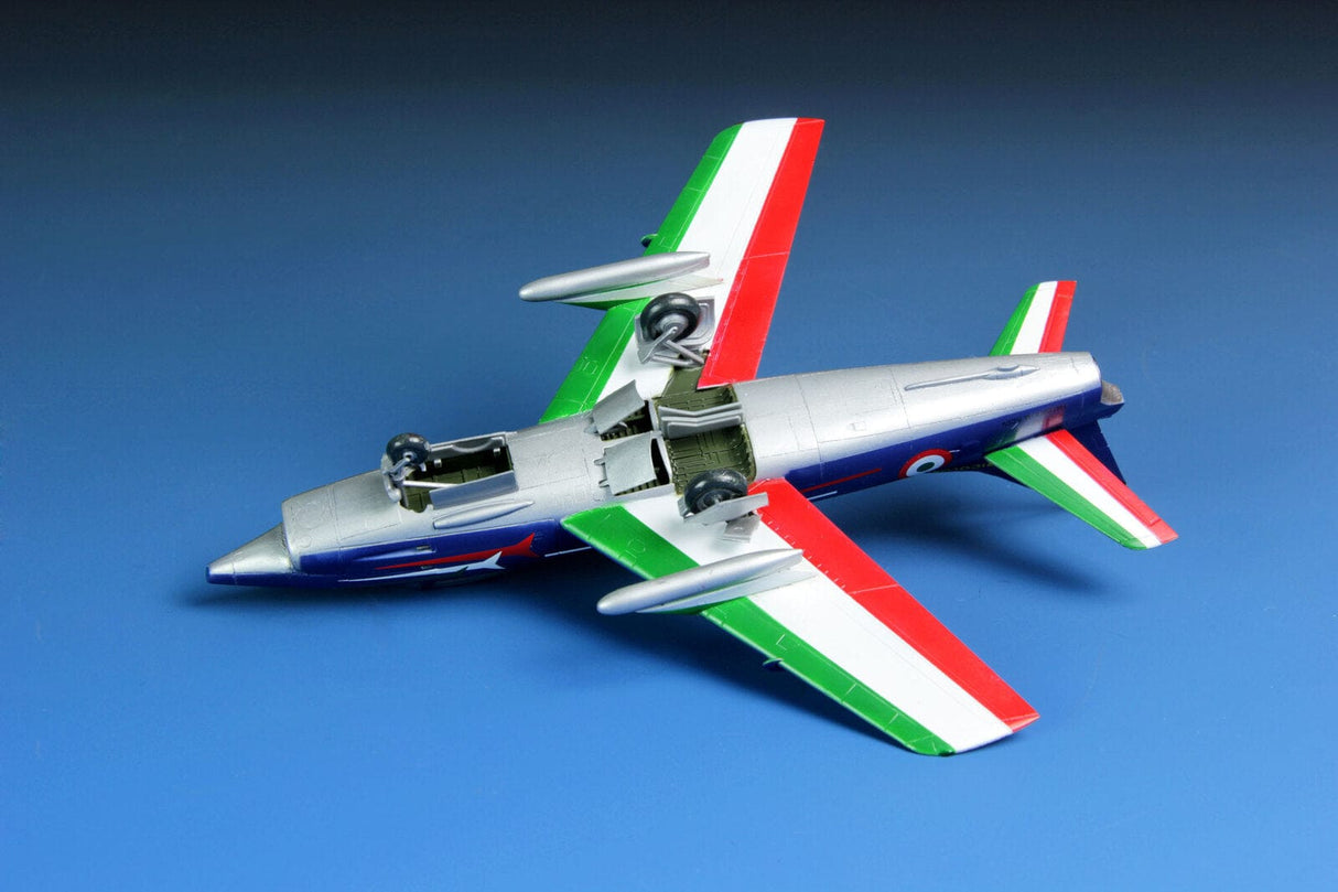 Meng 1/72 G.91R Light Fighter-Bomber Without Badge of FRECCE Tricolori Plastic Model Kit - Hobbytech Toys