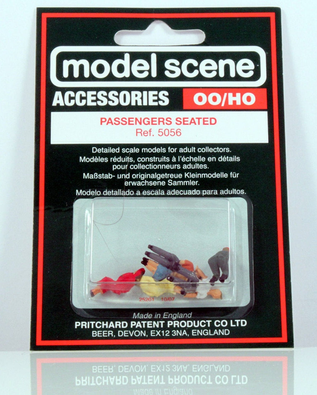 Model Scene OO Seated Passengers Peco TRAINS - HO/OO SCALE