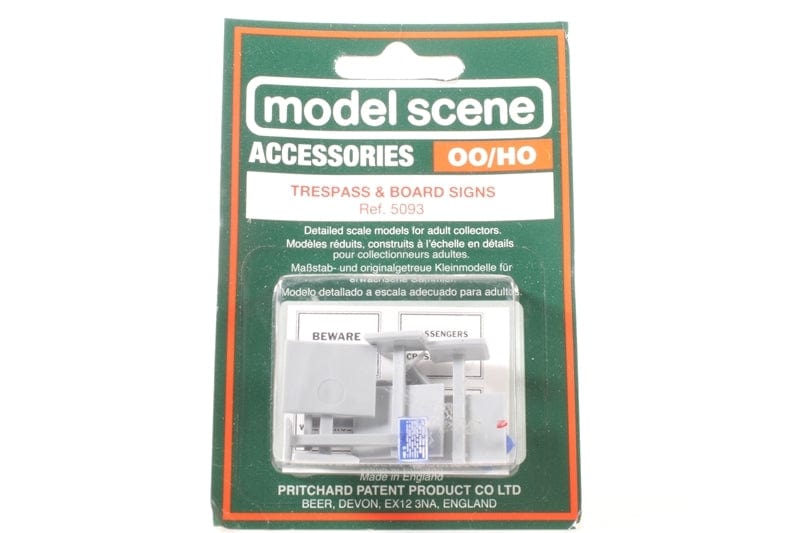 Model Scene OO Trespass And Board Signs Peco TRAINS - HO/OO SCALE
