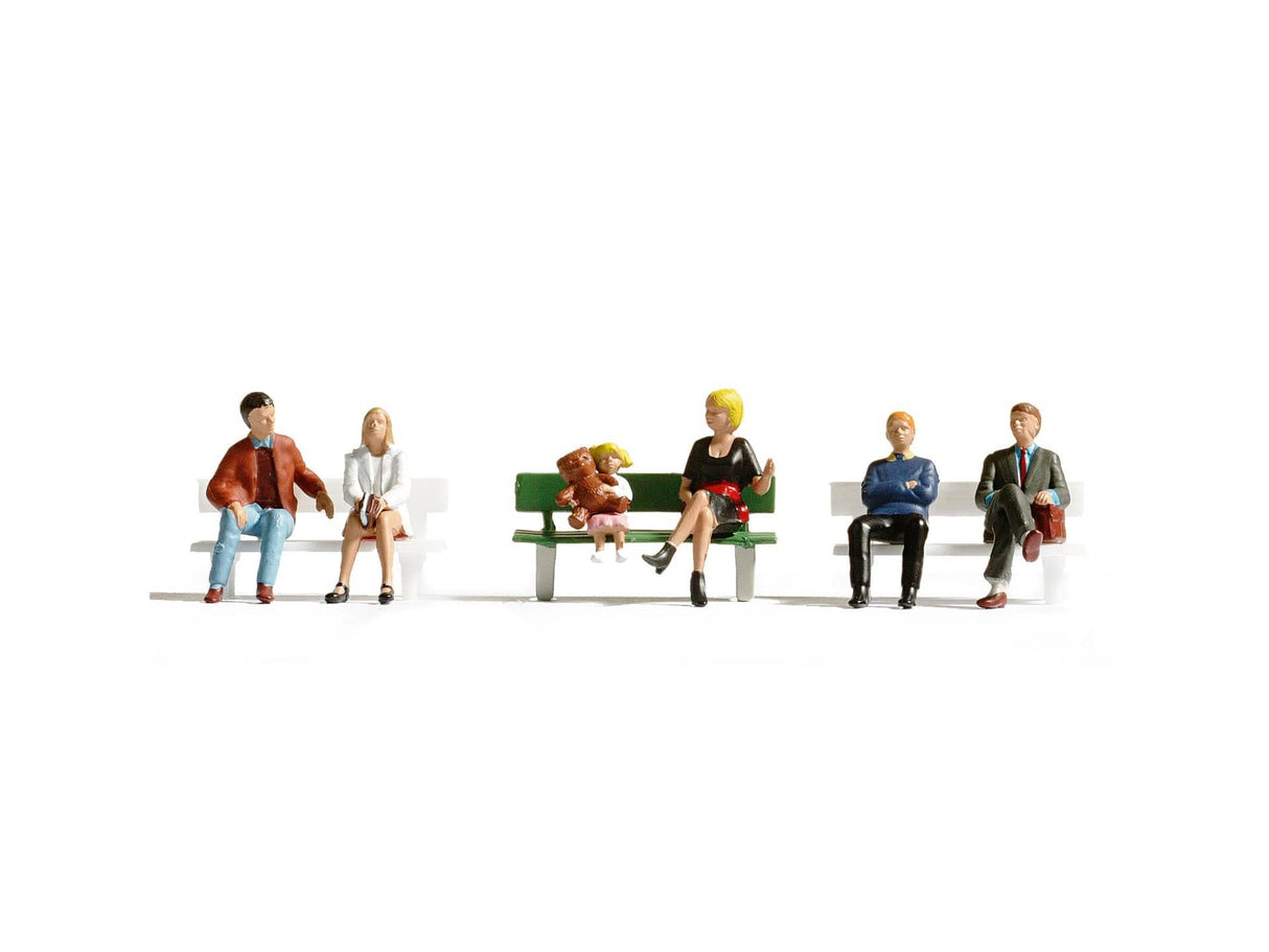 Noch 15530 HO Sitting People with One Bench - Hobbytech Toys