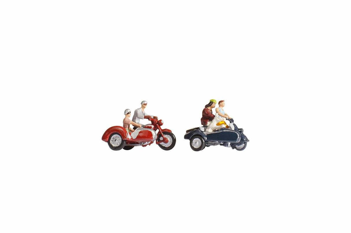 Noch 15905 HO Motorcyclists - Hobbytech Toys