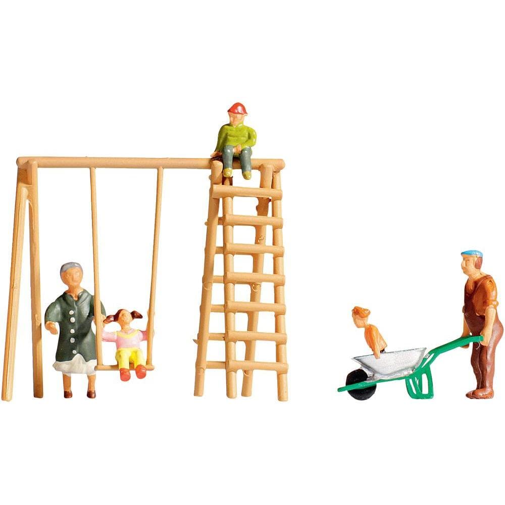 Noch 15589 HO Figures Grandparents And Grandchildren Noch TRAINS - HO/OO SCALE