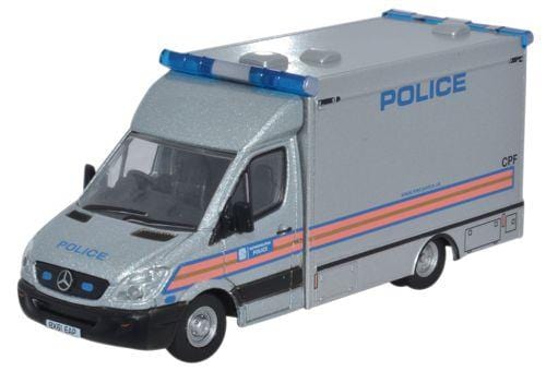 Oxford 1/76 Mercedes Explosive Ordnance Disposal Metropolitan Police - Hobbytech Toys