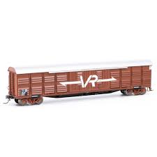 Powerline PD-208A-813 VR VLEY Louvre Van no 813 Red Kadee Coupler Powerline TRAINS - HO/OO SCALE