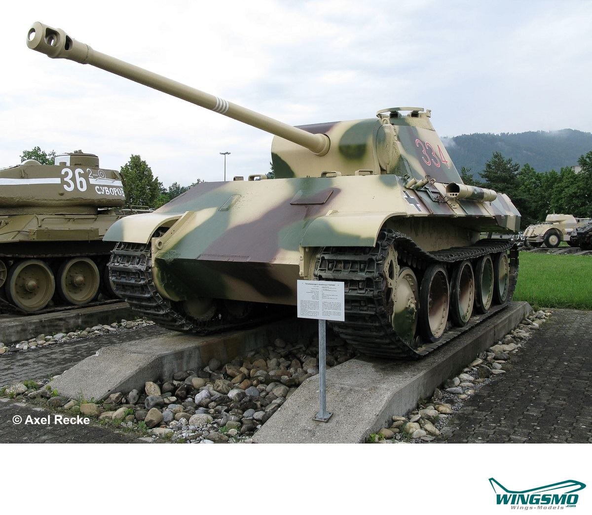 Revell 03273 1/35 Gift Set Panther Ausf. D Revell PLASTIC MODELS