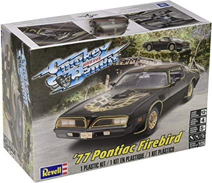 Revell 1/25 Smokey And The Bandit 1977 Pontiac Firebird Revell PLASTIC MODELS