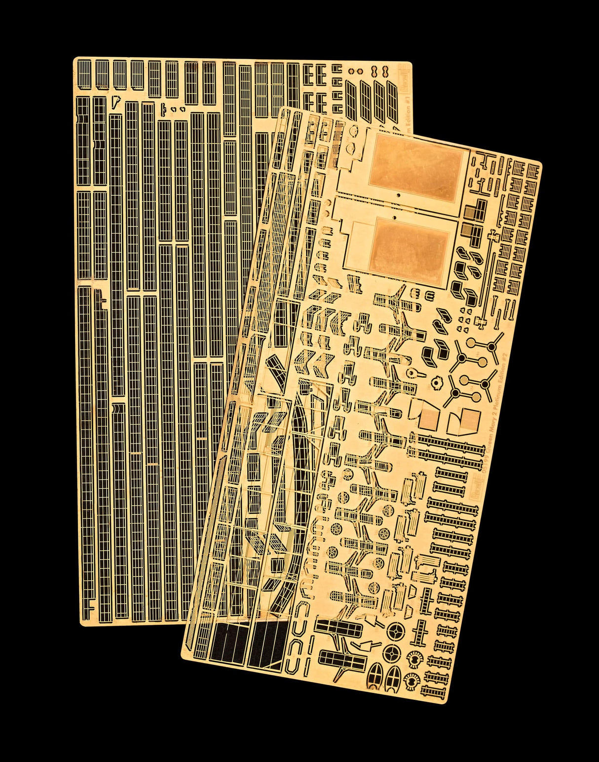 Revell 1/400 Queen Mary 2 Platinum Edition Revell PLASTIC MODELS