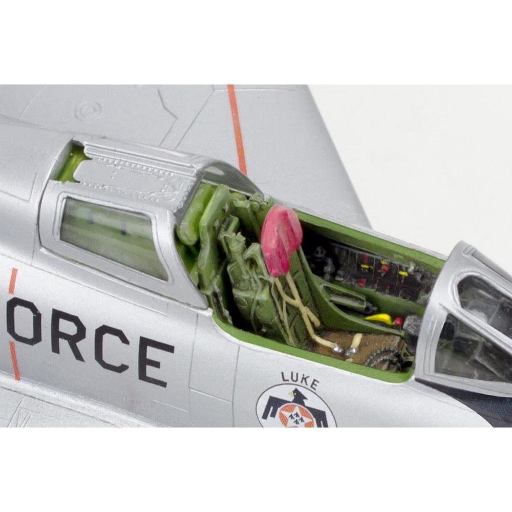 Revell 1/48 Repbulic F-84F Thunderstreak Plastic Model Kit - Hobbytech Toys