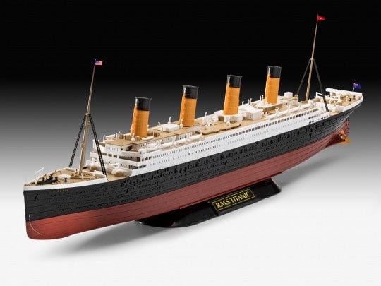 Revell 1/600 Rms Titanic Revell PLASTIC MODELS