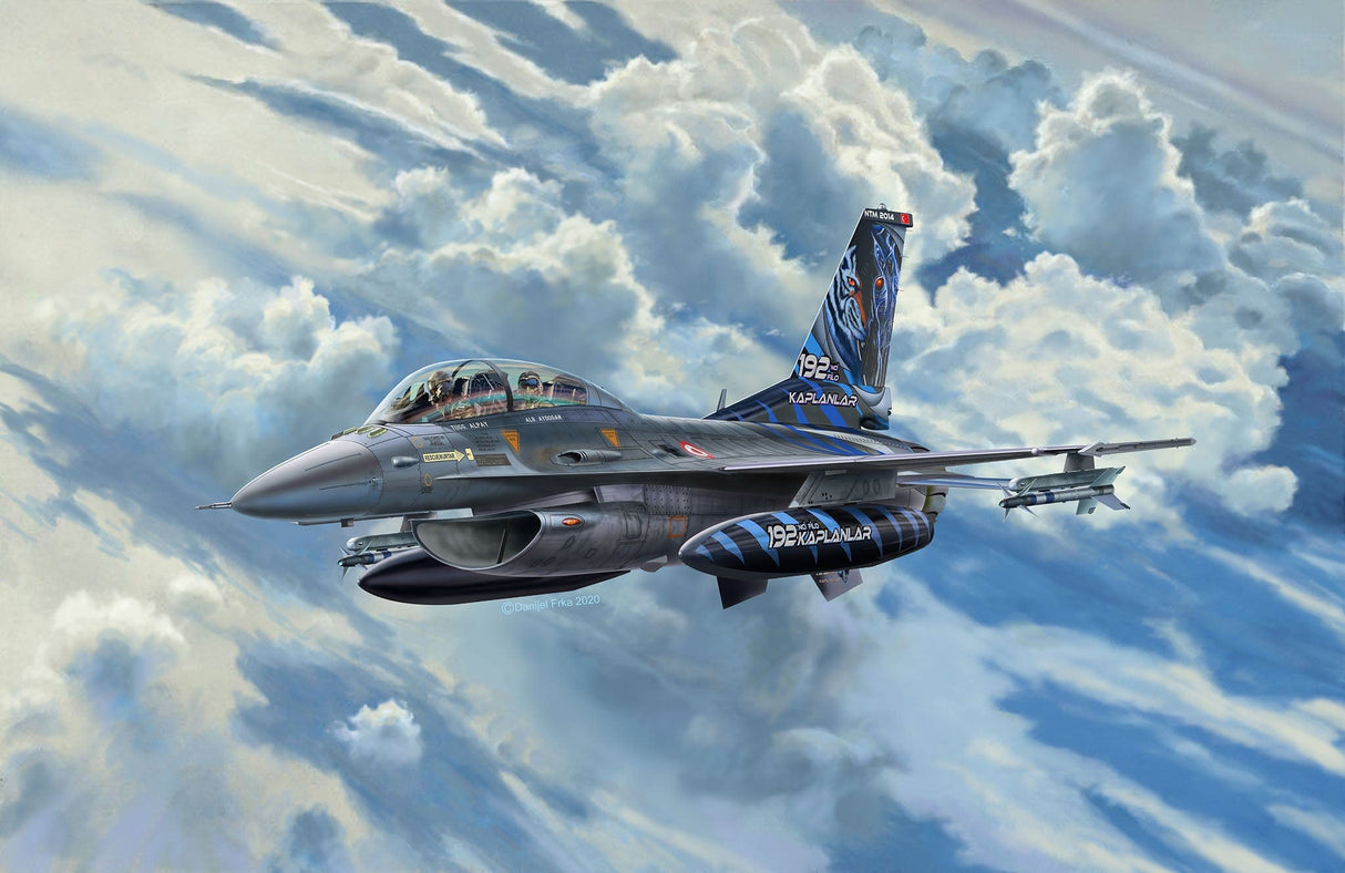 Revell 63844 1/72 F-16D Fighting Falcon (Gift Set) Revell PLASTIC MODELS