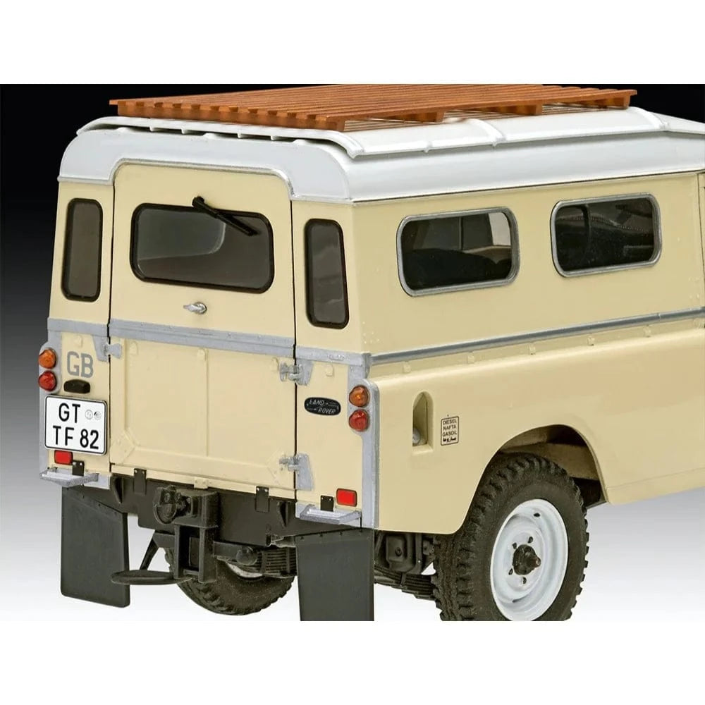 Revell 67056 1/24 Land Rover Series III LWB Commercial Plastic Model Kit - Hobbytech Toys