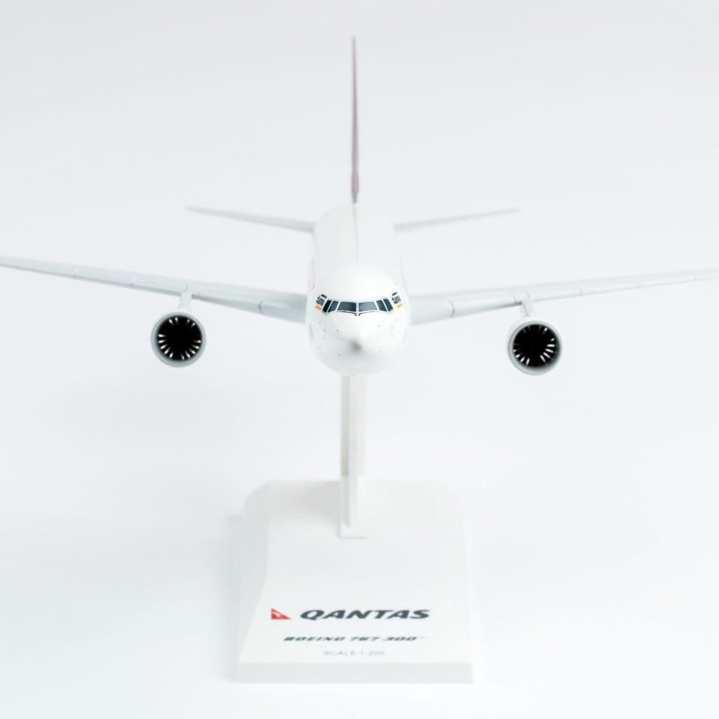 Sky Marks 1/200 B767-300F Qantas Air Freight NULL DIE-CAST MODELS