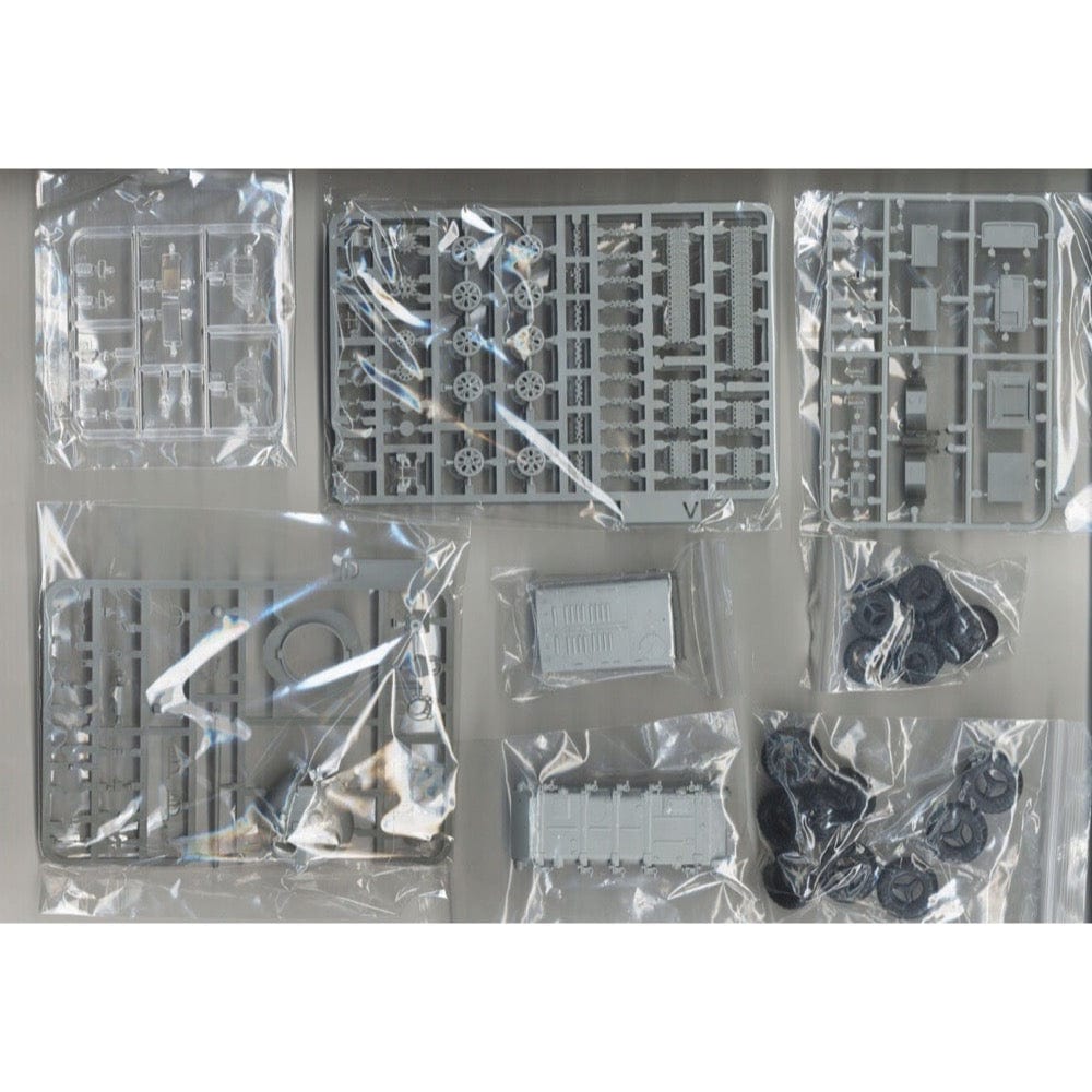 Takom 5013 1/72 MAZ-537G w/ChMZAP-5247G Semi-trailer mid production & T-54B Plastic Model Kit Takom PLASTIC MODELS