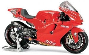 Tamiya 1/12 Ducati Desmosedici Tamiya PLASTIC MODELS