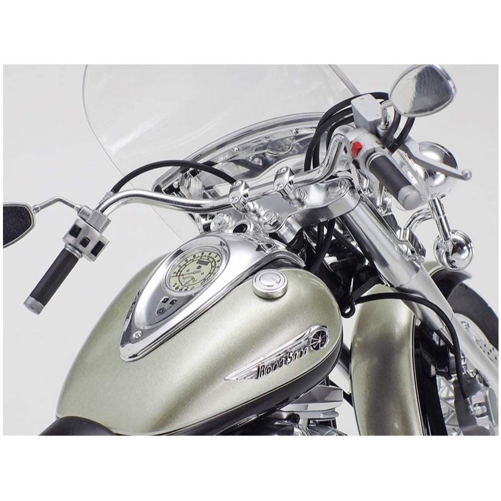 Tamiya 1/12 Yamaha XV1600 Roadstar Custom Tamiya PLASTIC MODELS