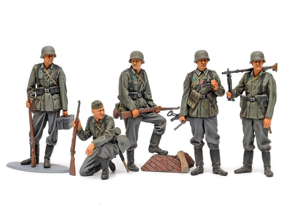 Tamiya 1/35 German Infantry Mid-WWII Tamiya PLASTIC MODELS