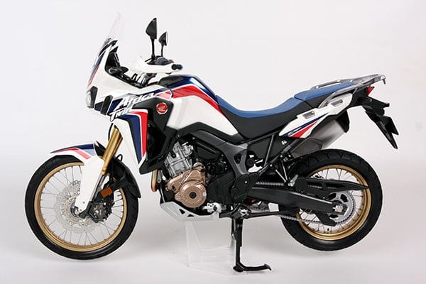 Tamiya 1/6 Honda Crf1000L Africa Twin Tamiya PLASTIC MODELS