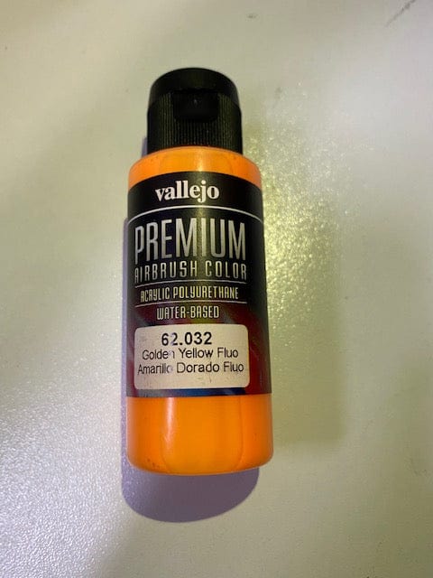 Vallejo Premium Colour Fluorescent Golden Yellow 60 ml Vallejo PAINT, BRUSHES & SUPPLIES