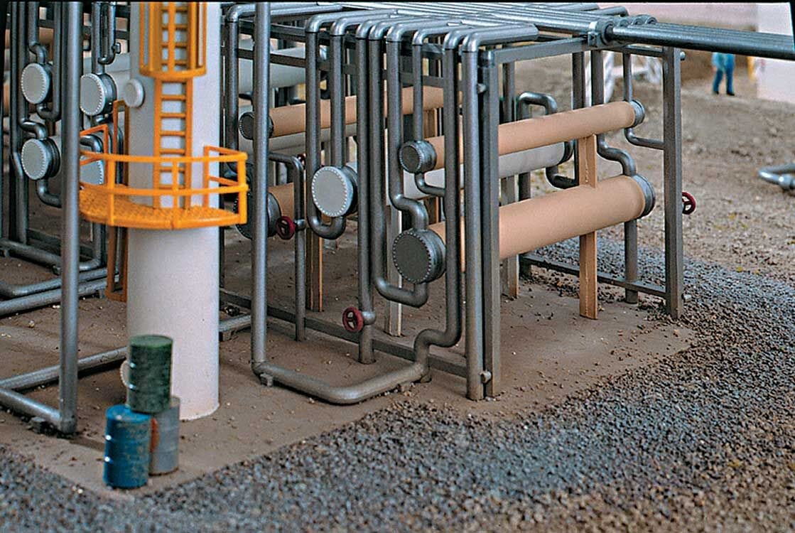 Walthers Cornerstone 933-3705 HO United Petroleum Refining - Kit Walthers Cornerstone TRAINS - HO/OO SCALE