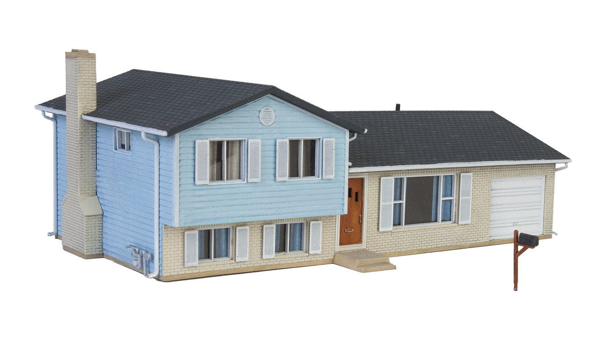 Walthers Cornerstone 933-3794 HO Split Level House - Kit Walthers Cornerstone TRAINS - HO/OO SCALE