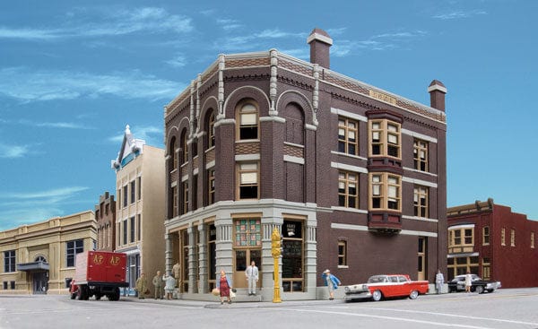 Walthers Cornerstone HO Argosy Booksellers - Kit - 4-3/4 x 8-1/2 x 7-1/4in 12 x 21.5 x 18cm Walthers Cornerstone TRAINS - HO/OO SCALE
