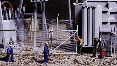 Walthers Cornerstone HO Chain Link Fence Approx 80 2 Gates Walthers TRAINS - HO/OO SCALE
