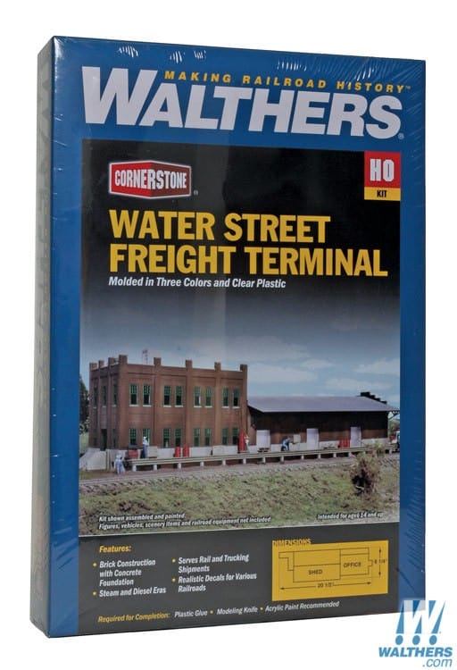 Walthers Cornerstone HO Water Street Freight Terminal - Kit - 20-1/2 x 6-1/4in 52 x 15.8cm Walthers Cornerstone TRAINS - HO/OO SCALE