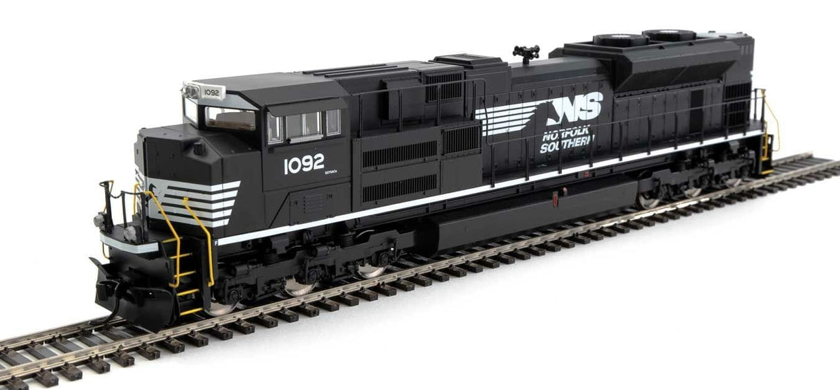 Walthers Mainline HO EMD SD70ACe - Standard DC - Norfolk Southern #1092 (black, white) - Hobbytech Toys
