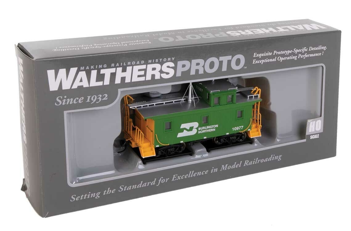 Walthers Proto HO DM&IR Class G2 Wood Caboose - Ready to Run - Burlington Northern #10977 - Hobbytech Toys