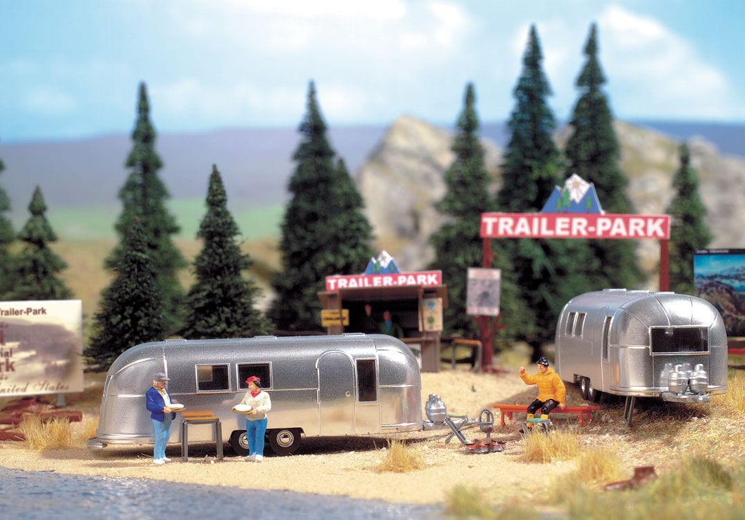 Walthers Scenemaster 2902 HO Camp Site with Two Trailers - Kit - Two Camping Trailers, Signs & Accessories - Hobbytech Toys