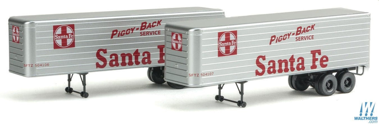 Walthers SceneMaster HO 35ft Fluted-Side Trailer 2-Pack - Assembled - Santa Fe SFTZ (silver, red) Walthers SceneMaster TRAINS - HO/OO SCALE