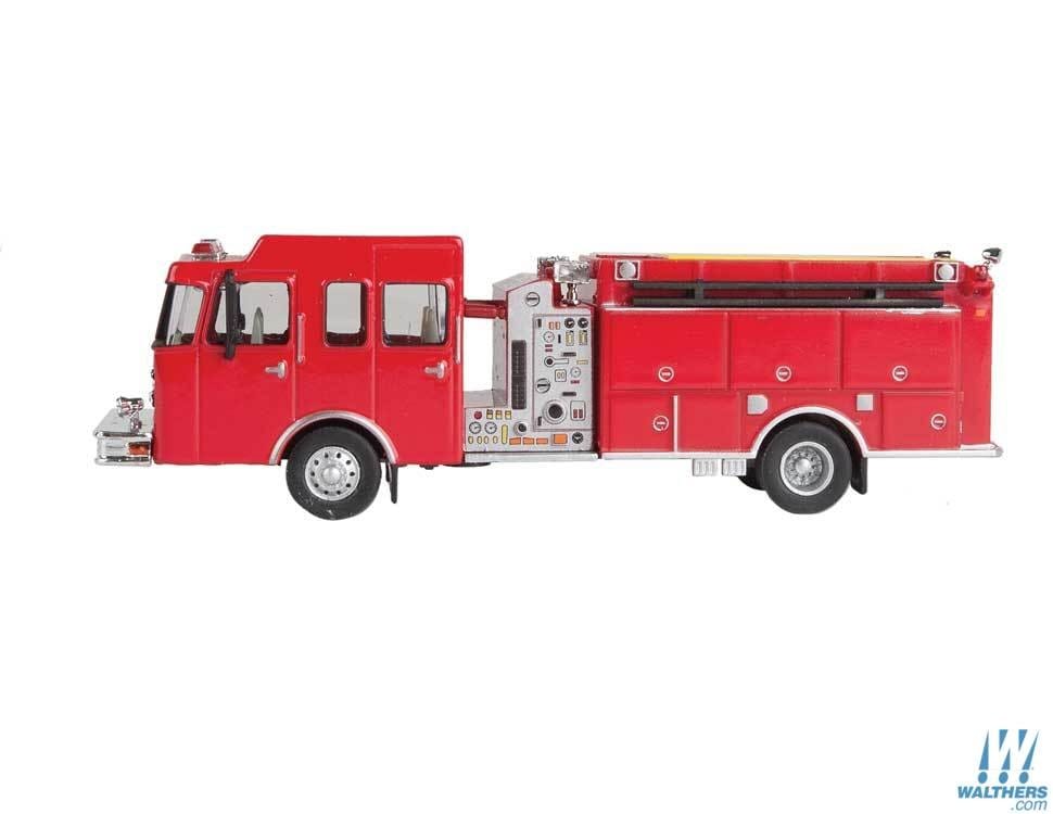 Walthers SceneMaster HO Heavy-Duty Fire Engine - Assembled - Red Walthers SceneMaster TRAINS - HO/OO SCALE